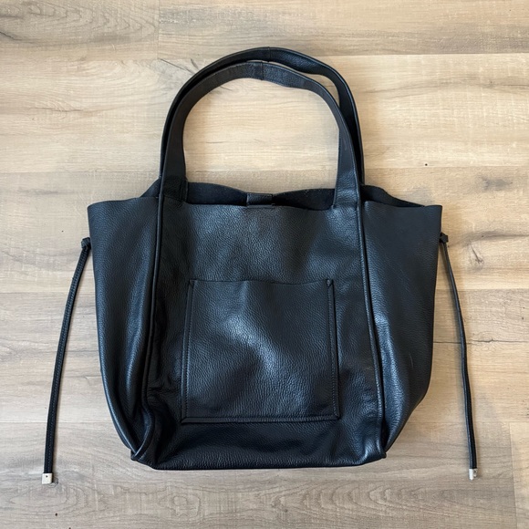 Zara black genuine leather drawstring tote bag - Picture 2 of 5